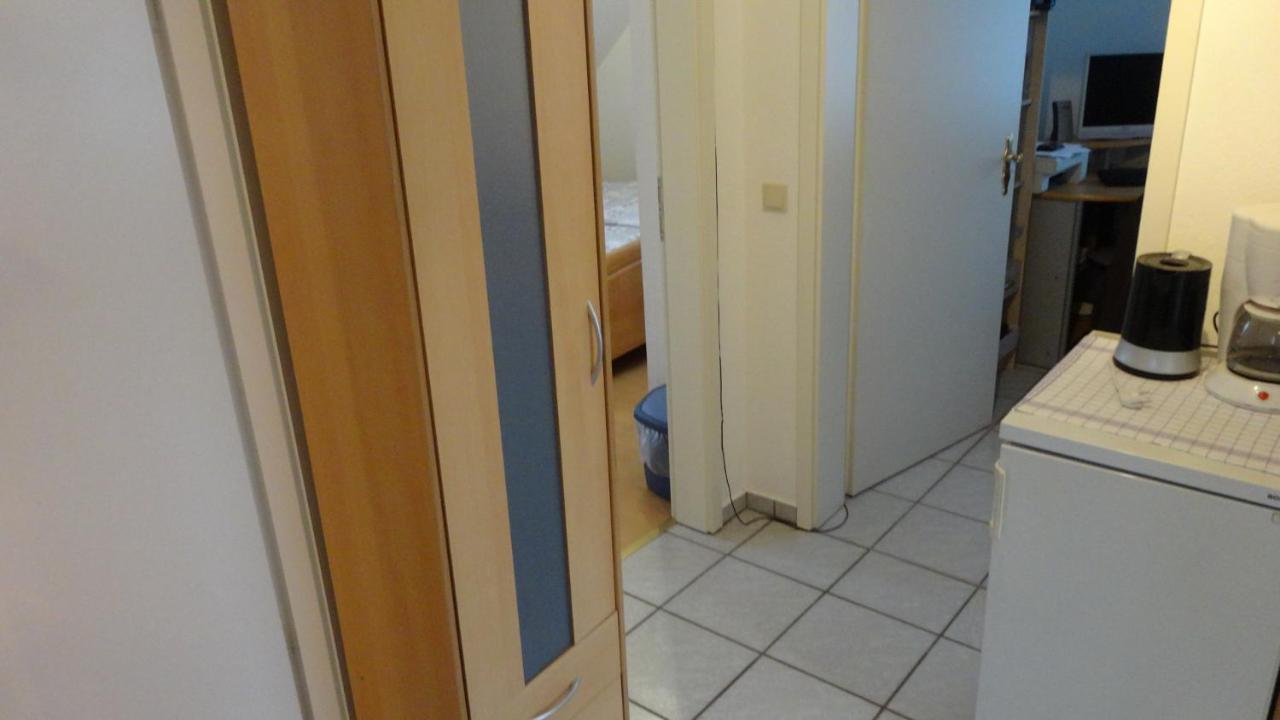 Charmantes Apartment In Mittelfeld Hanóver Exterior foto